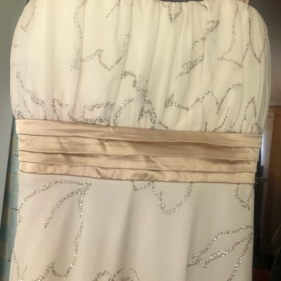 Speechless formal cream and gold dress - Picture 3 of 11